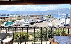 Appartamento Con Terrazza Vista Mare.