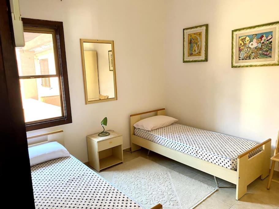 Appartamento Con Terrazza Vista Mare. Àrbatax Esterno foto