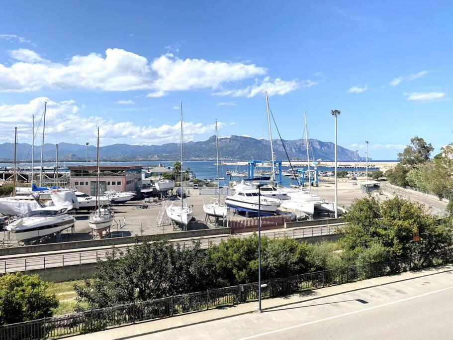 Appartamento Con Terrazza Vista Mare. Àrbatax Esterno foto